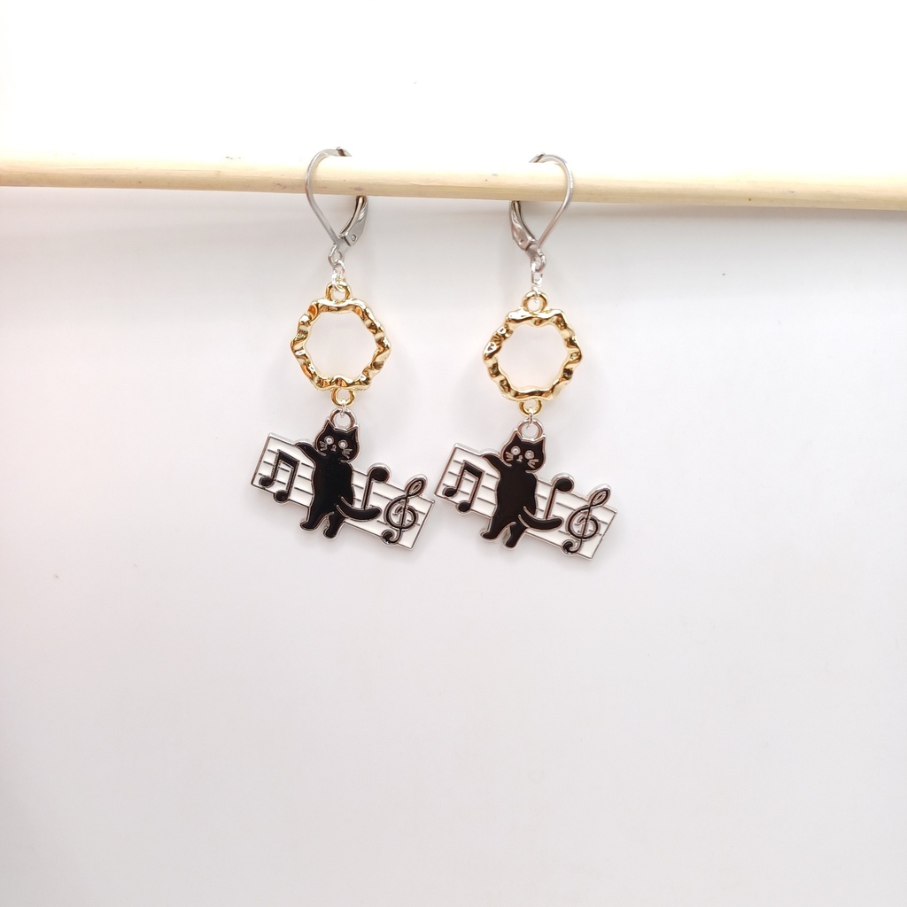 blacksoulcreations-nos-bijoux-fantaisie-boucles-d-oreilles-chat-musical