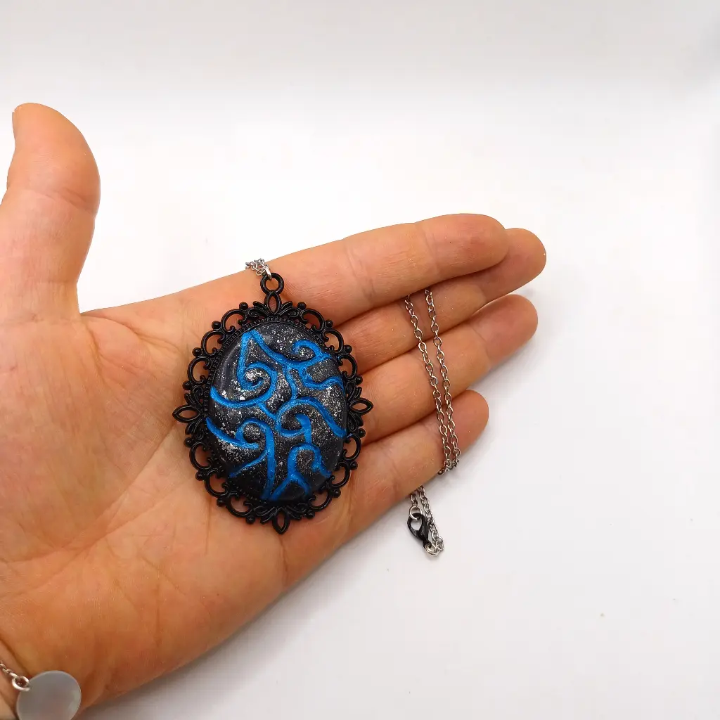 blacksoulcreations-nos-bijoux-fantaisie-pendentif-vagues-bleues