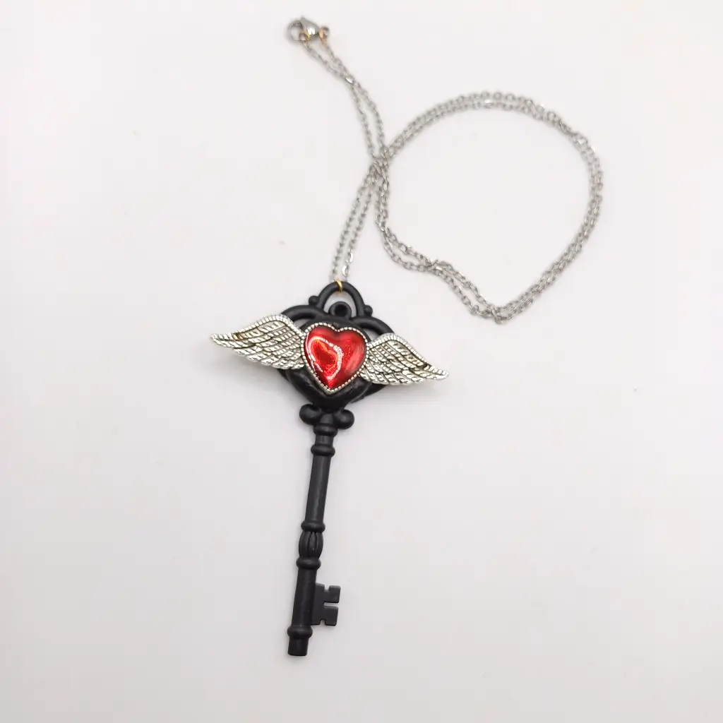 blacksoulcreations-nos-bijoux-fantaisie-pendentif-clef-hazbin-hotel