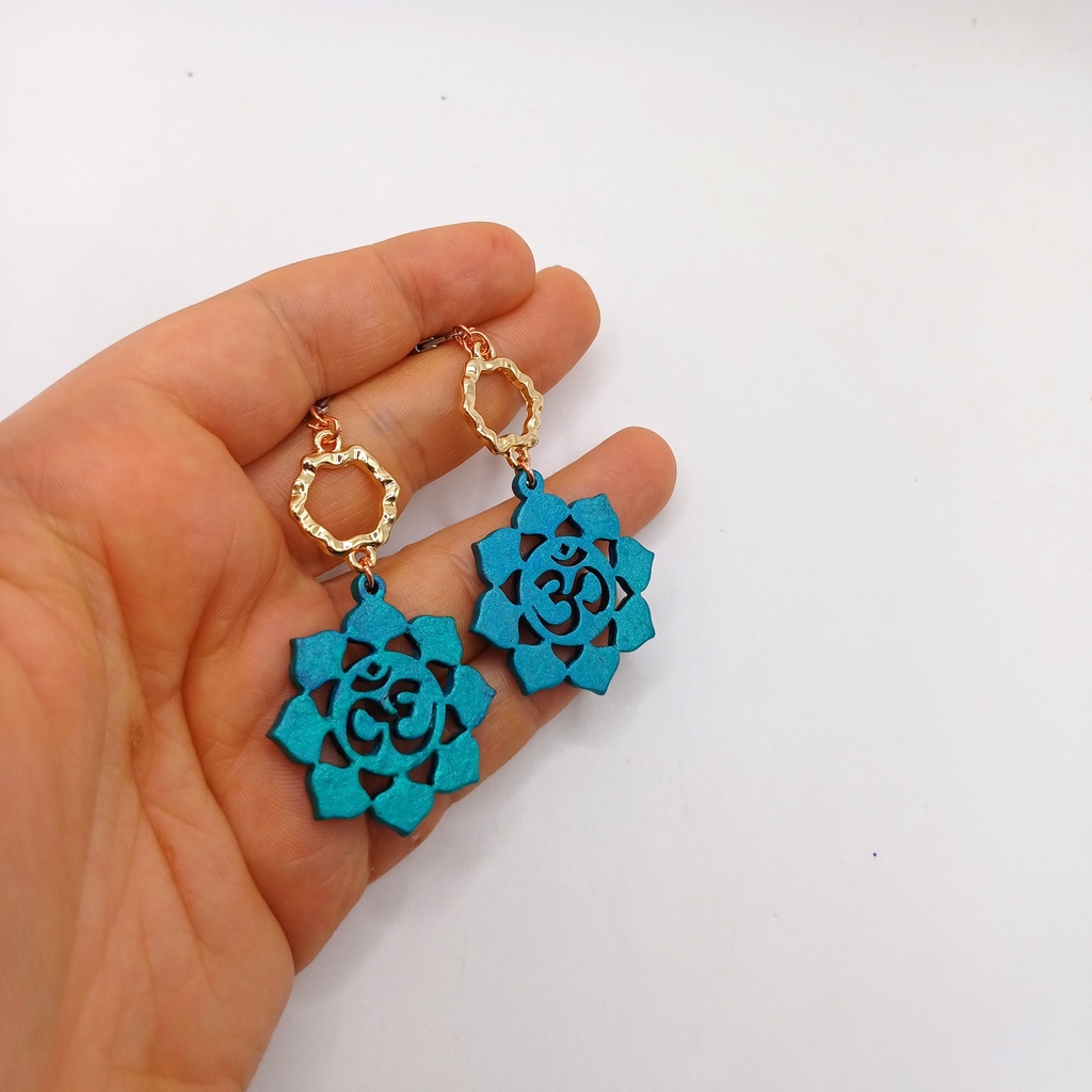 Wooden Om symbol Earrings