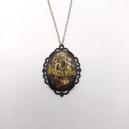 Pendentif Weirdo